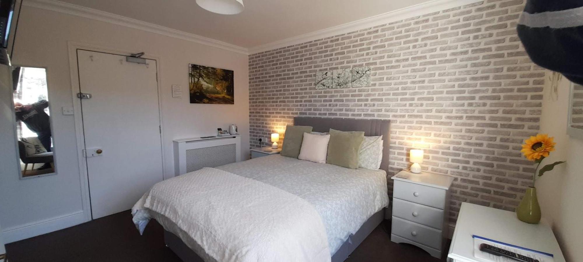 Saffron House Bed & Breakfast Кюм Мартин Екстериор снимка
