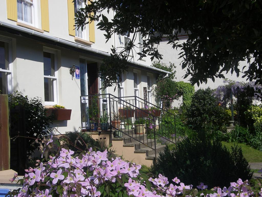 Saffron House Bed & Breakfast Кюм Мартин Екстериор снимка